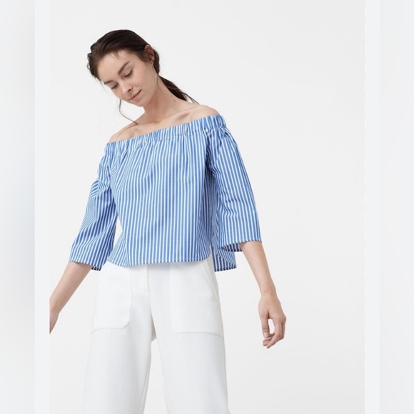 Ann Taylor Tops - Ann Taylor off the Shoulder Top